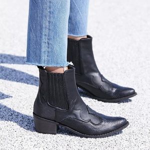 Coconuts by Matisse Cavalier Boots